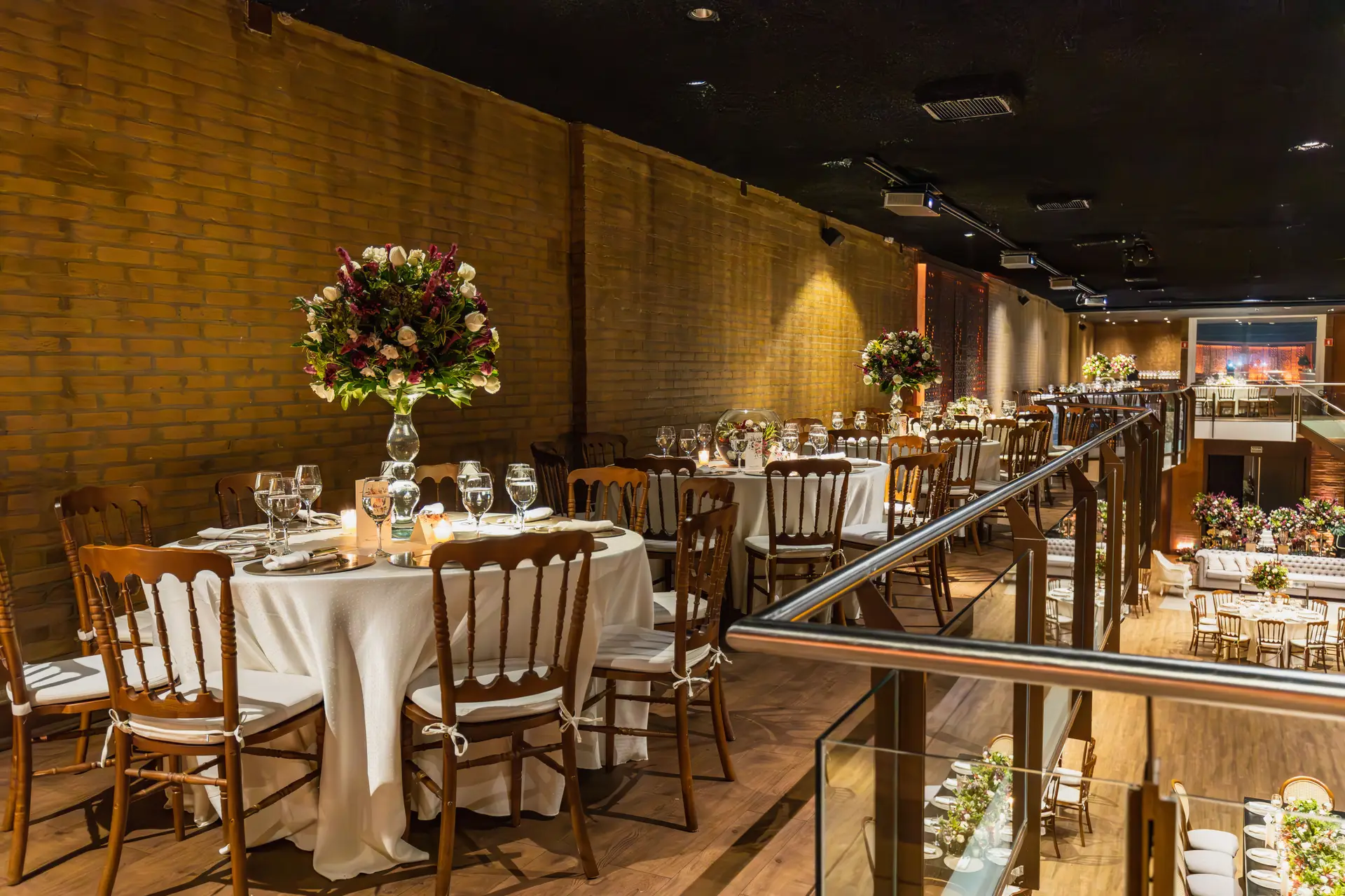 Dining atmosphere